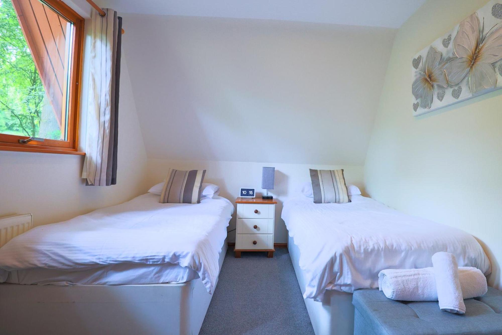Lodge Nine For 6 With Hot Tub - Spa Resort In Devon Chudleigh Exteriör bild